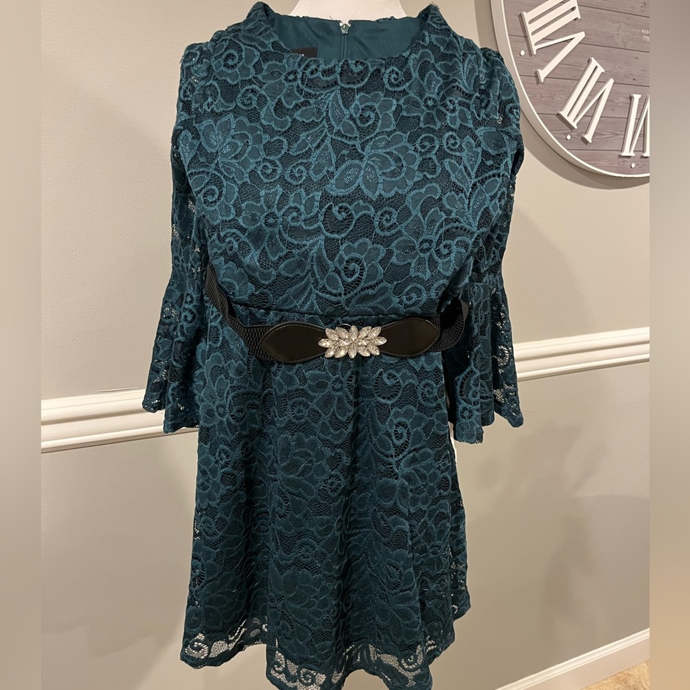 Teen Gorgeous Dress for any event! Emerald GreenEXCELLENT Condition Size…